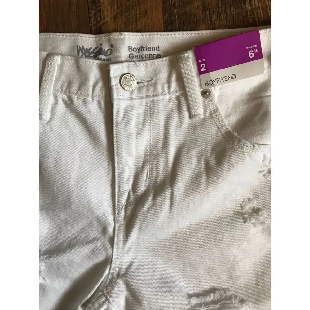 Mossimo Boyfriend Shorts SZ 2 walking shorts White cuffed hem New with tags